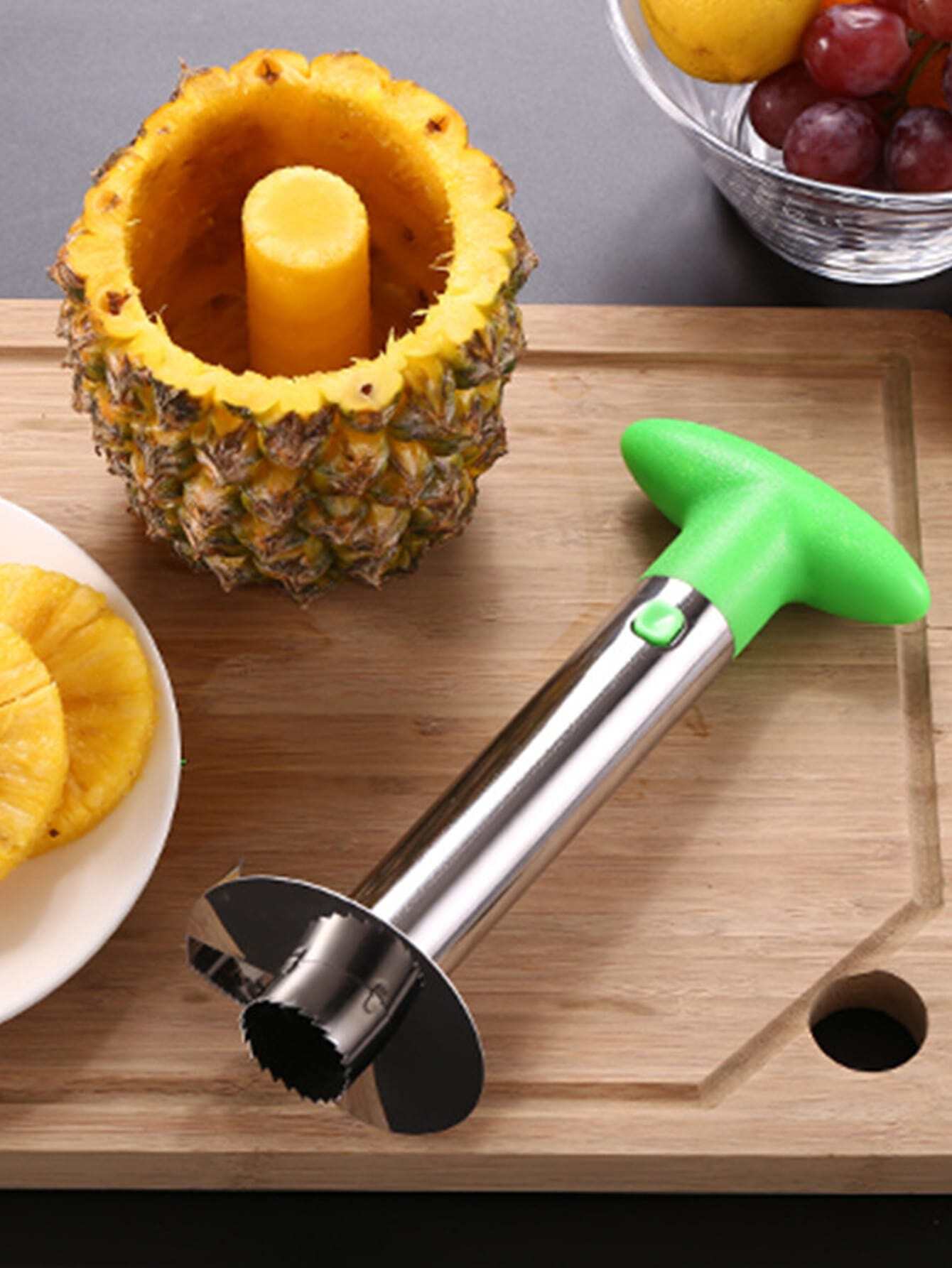 Pineapple Corer Slicer – Stainless Steel Spiral Peeler | MIRA