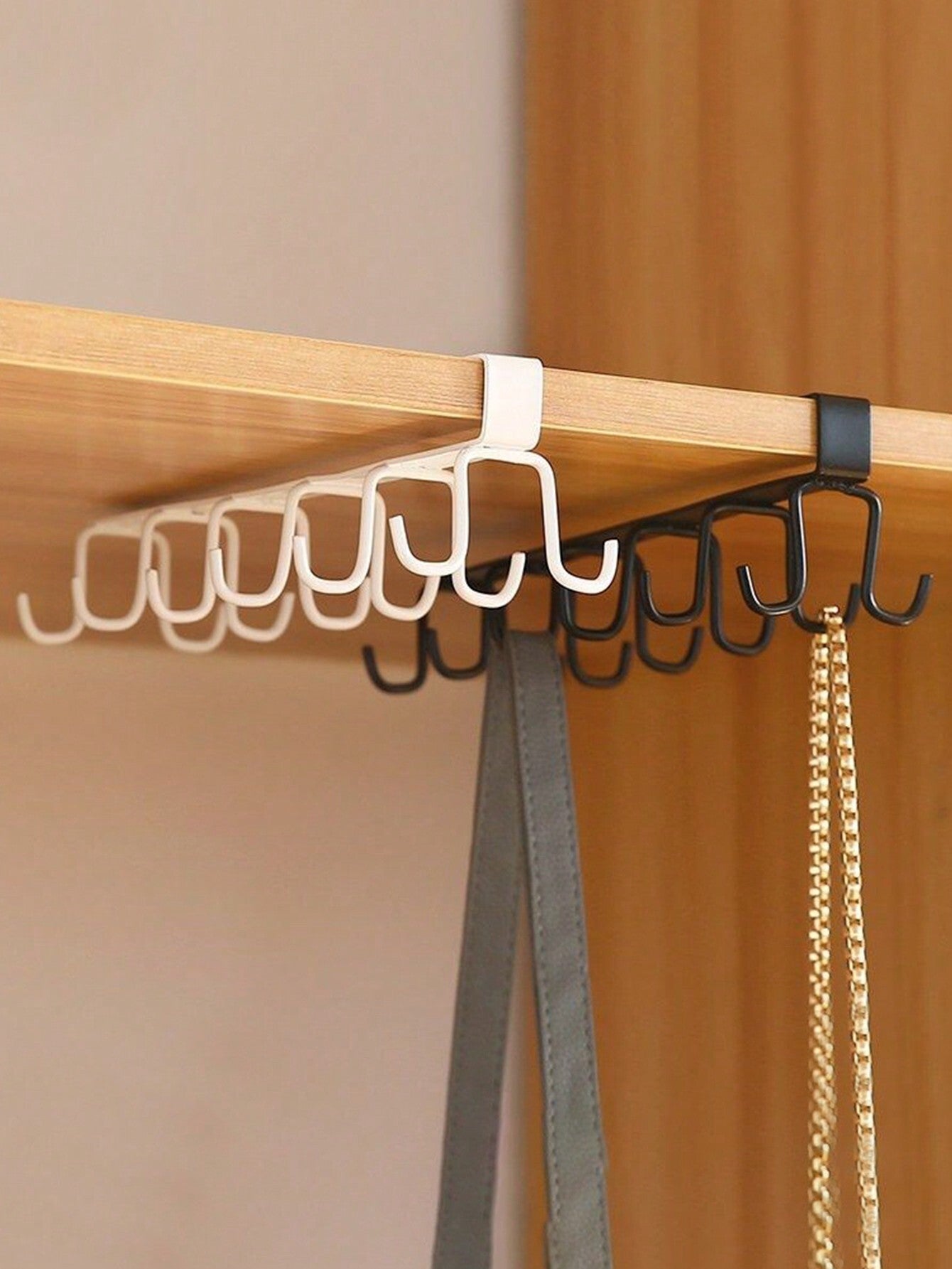 1/2pcs Hat Organizer Rack, Belt Organizer Rack, Wardrobe Accessory Organizer With 6 Hat Hooks, Hanger Rack For Cabinet, Closet, No Drilling, Simple Storage Shelf