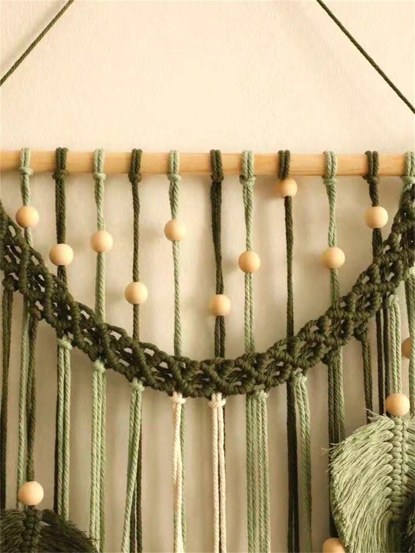Christmas 1pc Leaf & Feather Macrame Wall Hanging Decoration, Handmade Cotton Rope Wooden Bead Boho Style Art Wall Decor, Suitable For Home, Office, Living Room, Bedroom Home Decor Gift For New Year