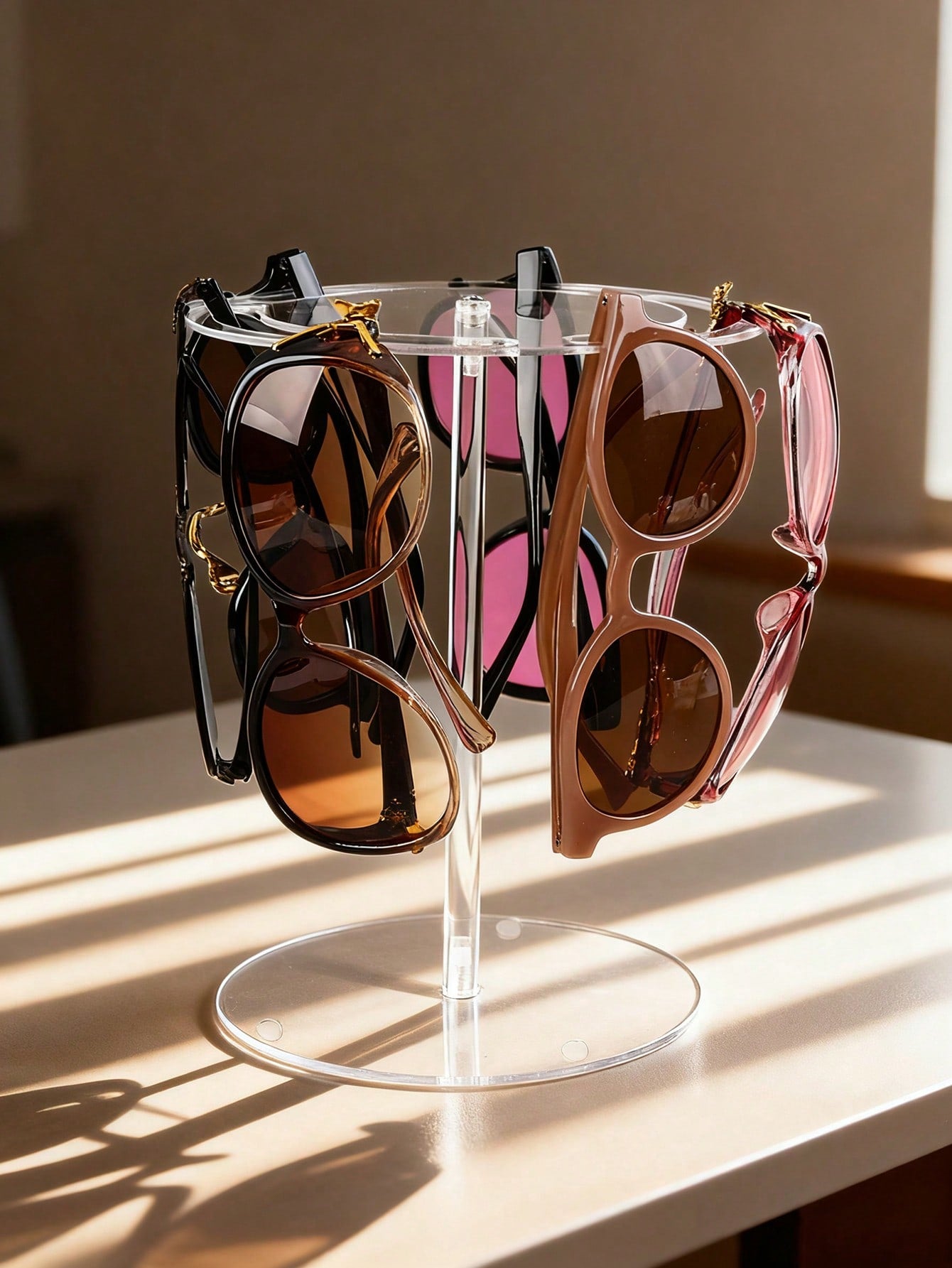 Madebyblanc 1pc Acrylic Sunglass Display Stand,Premium Clear 360° Rotatable Round Riser Stands,Clear Tabletop Glasses Holder Organizer.