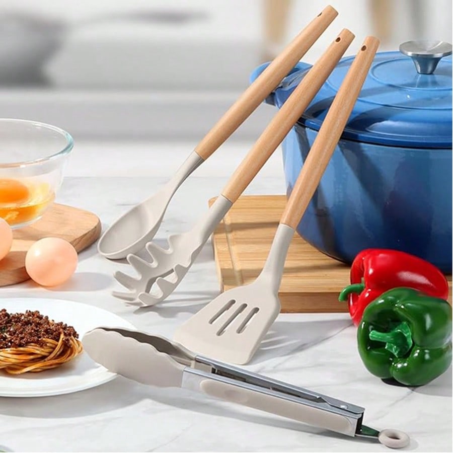 Silicone Cooking Utensil Set,12 PCS Cooking Cookware Kitchen Utensils Set For Cooking, Nonstick 446°F Heat-Resistant Cookware Kitchen Tools Of Spoon,Brush,Whisk,Spatula,Turner Tongs (Khaki)