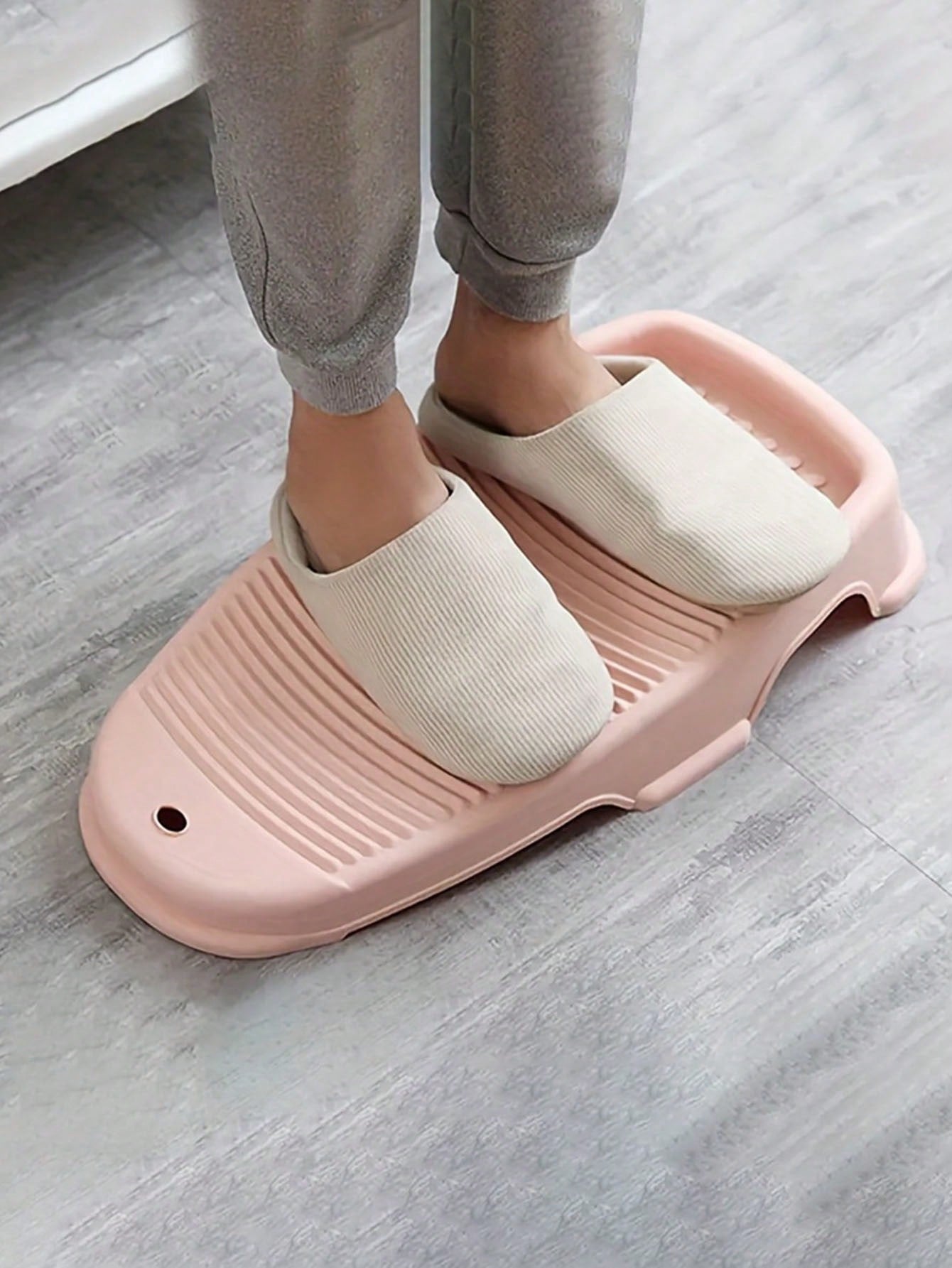 Washboard With Soap Dish, Portable Non-Slip Washboard, Home Laundry Washboard, Sturdy Manual Washboard For Hand Washing Clothes And Delicates, Hang-Up Storage, Cleaning Tool, Laundry Room Accessory