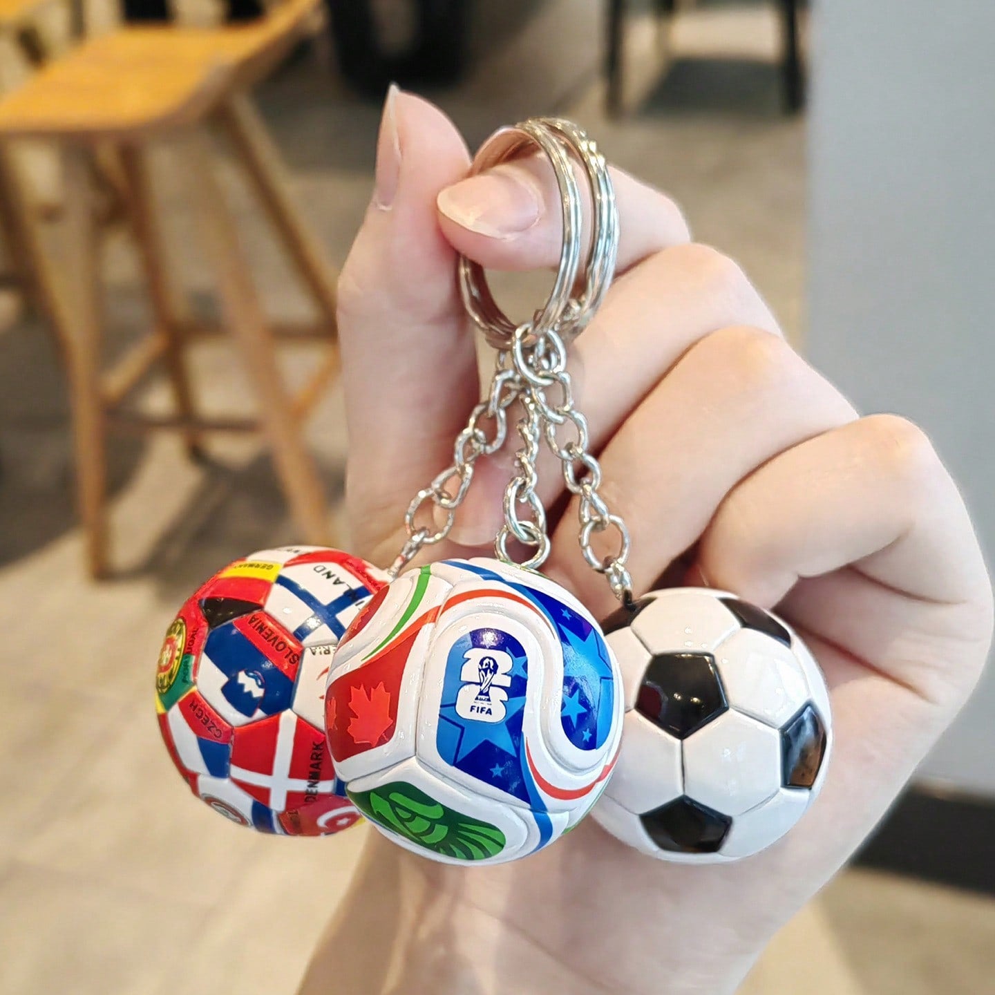 FIFA FIFA 2026 USA Canada Mexico World Cup Soccer Keychain Party Favors, Fan Souvenir Gift Box Set, Party Gifts, Perfect For Graduation Season, Back To School, Halloween, Christmas, Father's Day Or Birthday Gifts For World Cup Soccer Fans