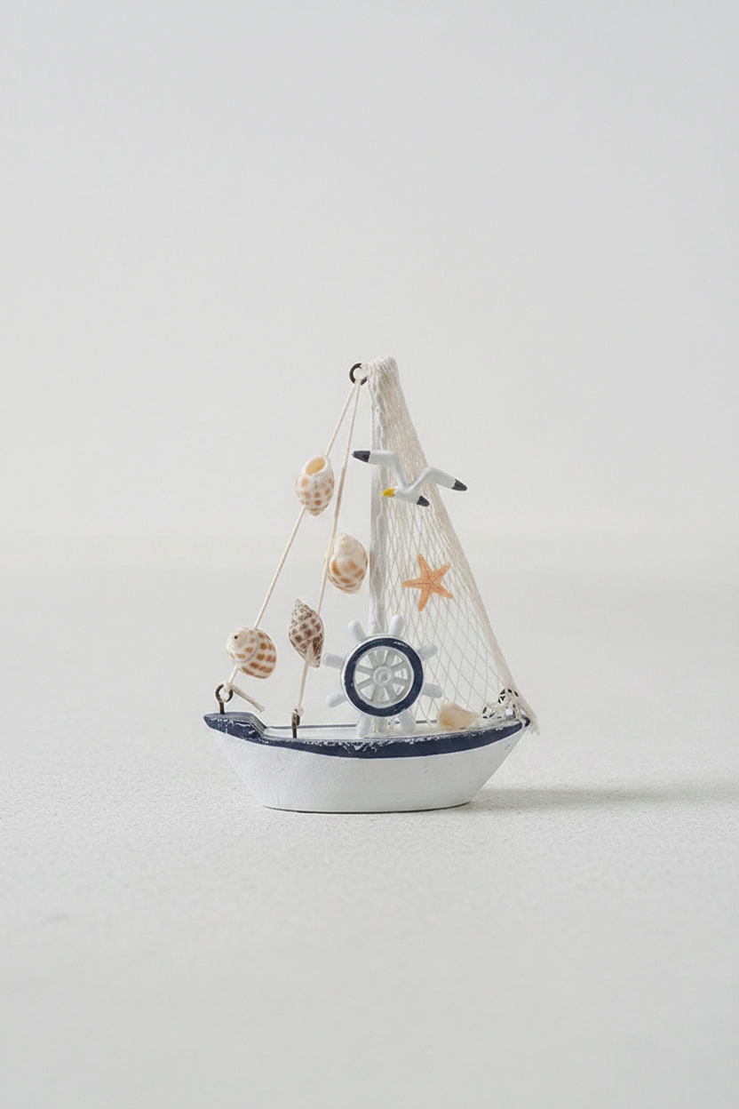 Single sailboat left angle - Studio
